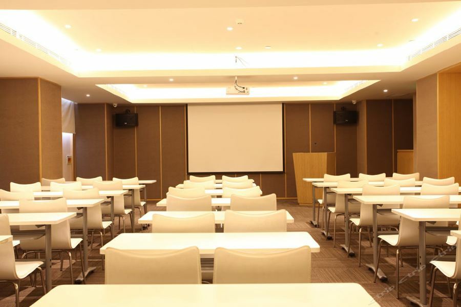 Ji Hotel Shanghai Chuansha Chengnan Road Exterior photo